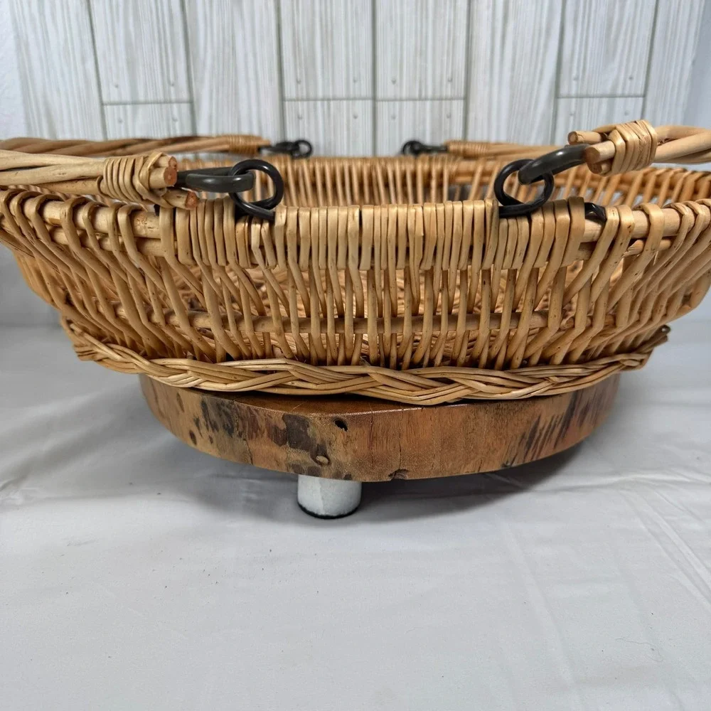 Vintage Oval Wicker Basket with Folding Handles‎ Natural Tan Farmhouse Decor